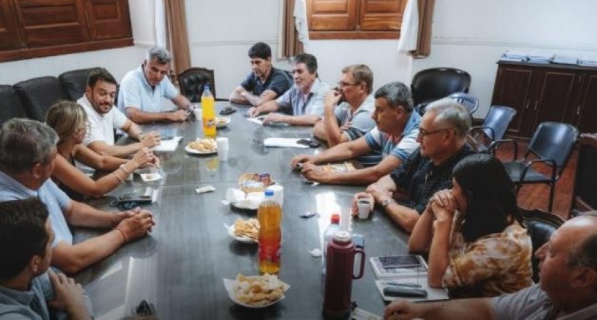 Festram acordó con Intendentes y Presidentes Comunales un nuevo incremento salarial del 102 % para este año 