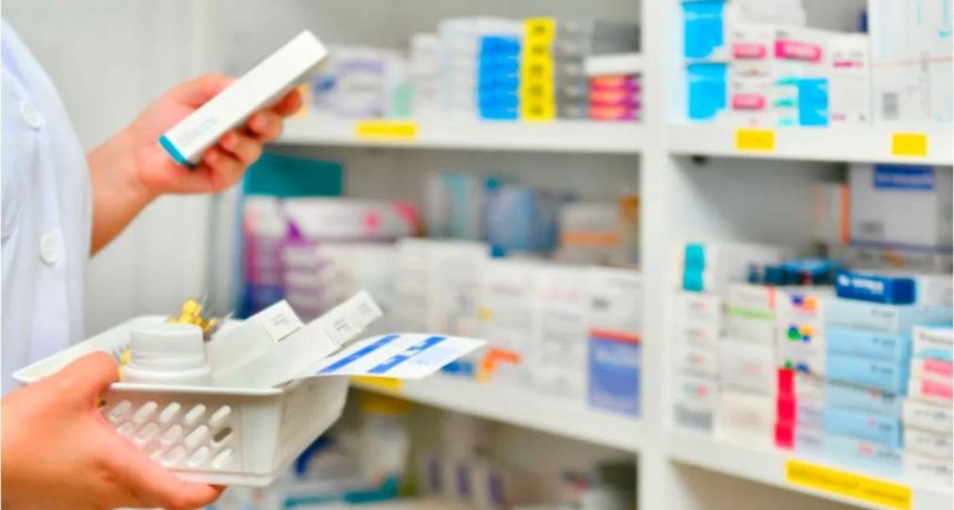 El Gobierno firmó un acuerdo para que los medicamentos tengan un tope de aumento de 3,8% hasta marzo