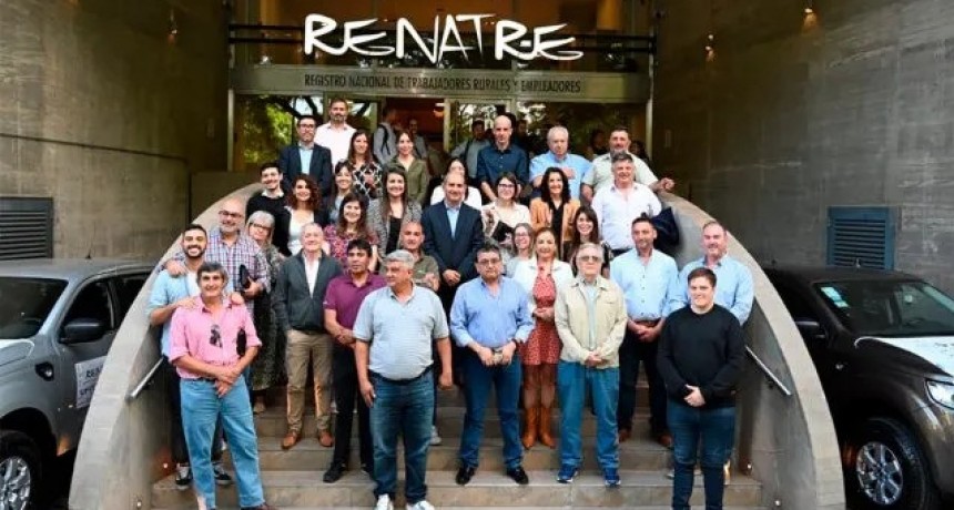 Se entregaron camionetas 4×4 para fortalecer el trabajo en las áreas rurales