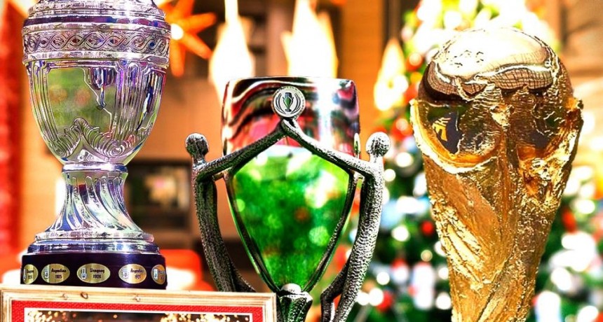 Los saludos navideños de los jugadores de la Selección Argentina con la Copa del Mundo como protagonista