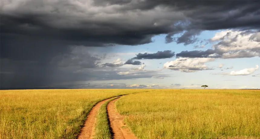 Clima: el 2023 llega con lluvias y con perspectivas de un debilitamiento de La Niña