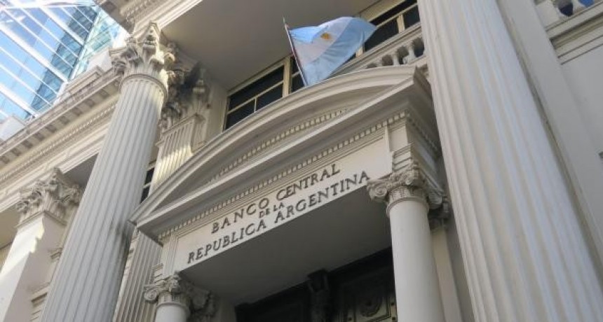 El Banco Central acumuló reservas por US$ 5.824 millones y cumplió con la meta del FMI