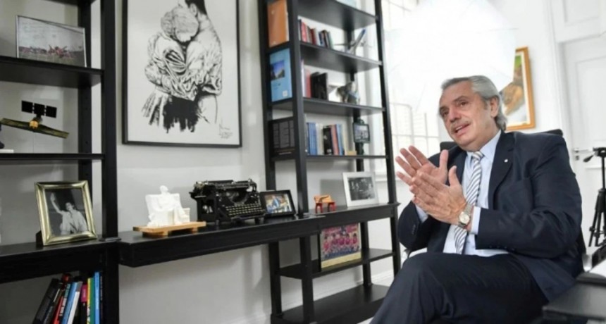 Alberto Fernández criticó a Cristina, dijo que irá a la asunción de Milei y que la pobreza está 