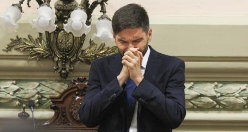 Maximiliano Pullaro asumió como gobernador de Santa Fe