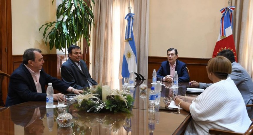 Nueva reunión del gobernador con parte de su Gabinete para analizar pasos tras los anuncios de Caputo