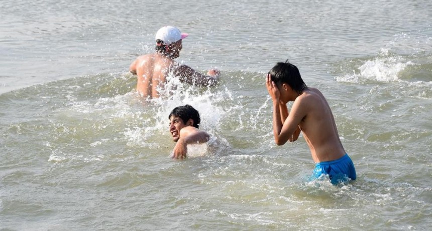 ¡Insoportable! A las 16, la sensación térmica fue de 50º en Las Termas de Río Hondo