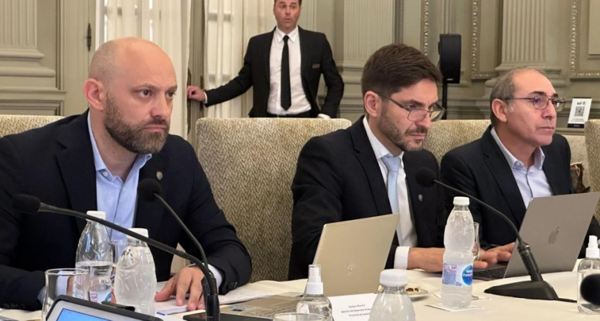 Pullaro previo a la reunión con Milei: 