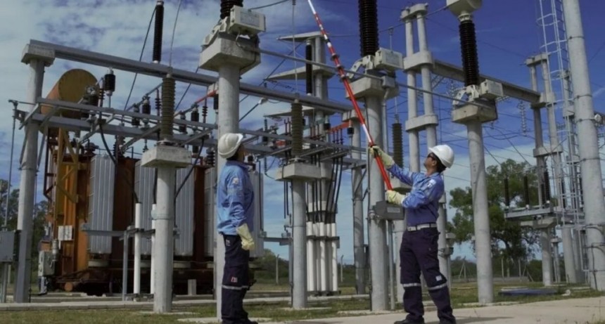 `El gobierno de Santa Fe advierte sobre falta de inversión en la EPE de cara al verano