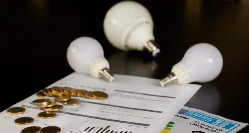 Cómo sería la quita de subsidios que planea el Gobierno para las tarifas de luz y gas