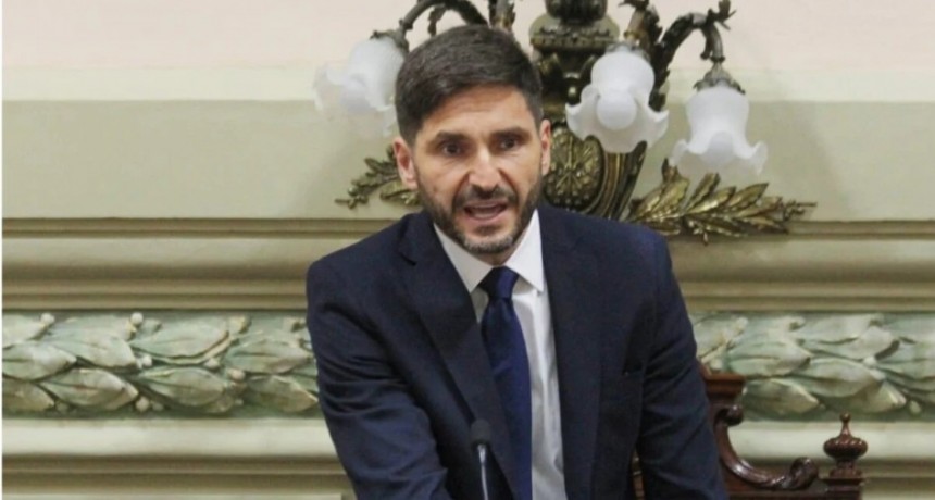 El gobernador Pullaro se pronunció sobre el DNU de Milei y pidió 