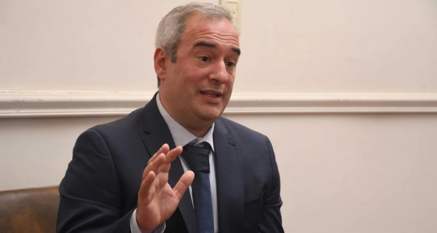 Rondina propone que se fije por ley un tope de edad a los ministros de la Corte