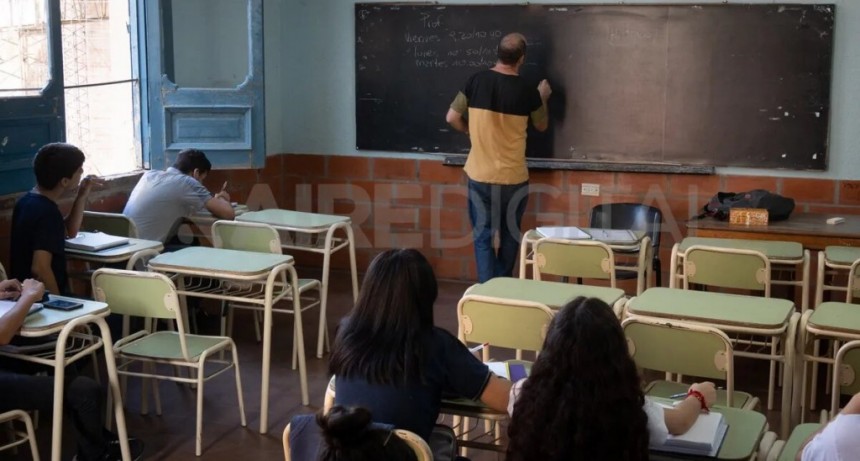 Ley Ómnibus: fuerte crítica de los gremios de Santa Fe a los cambios que Javier Milei propone en educación 