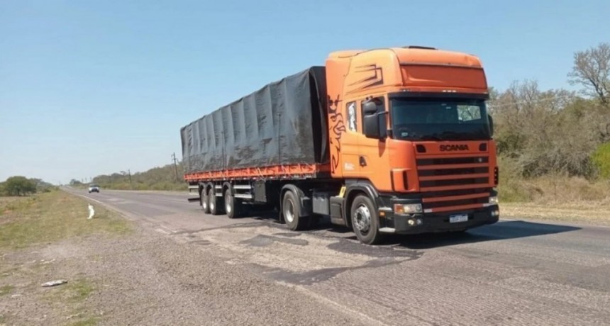 Crespo: dos presos por asaltar a un camionero en la Ruta 11 