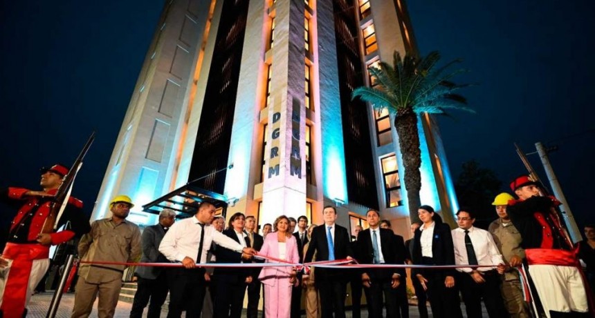 El gobernador Zamora y la intendente Fuentes inauguraron el edificio de Rentas Municipal