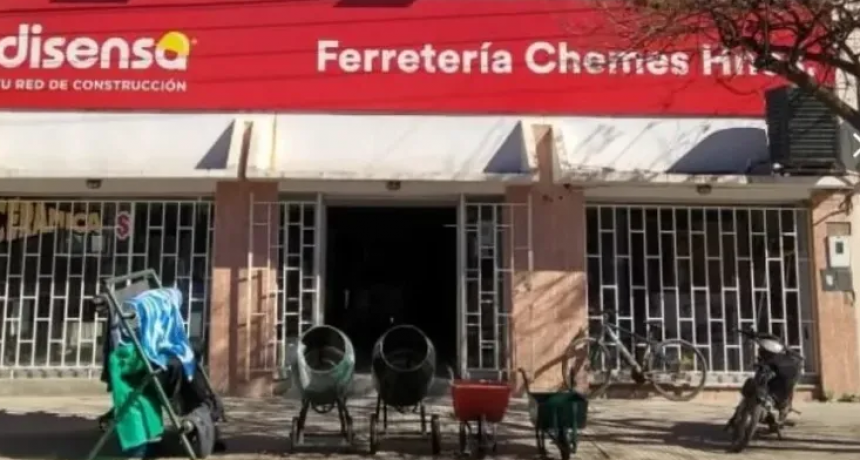 Roban millones en efectivo y joyas en una ferreter&iacute;a de Vera