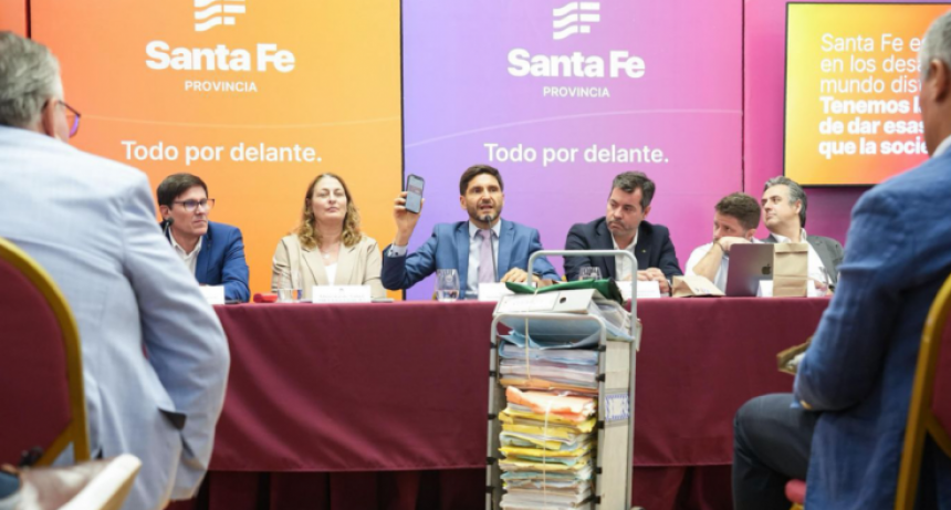 Pullaro: &ldquo;Vamos por ciudadan&iacute;a digital, por un Estado moderno en Santa Fe&rdquo;