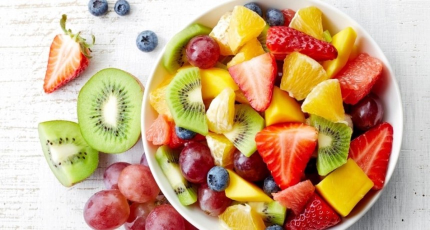 &iquest;Es bueno o es malo comer fruta de noche?