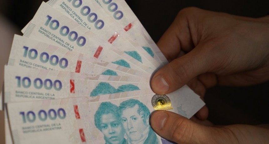 Crece el uso del aguinaldo para saldar deudas y cae el gasto en vacaciones e inversiones