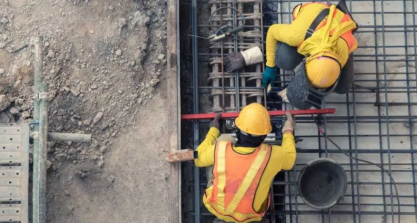 Golpe a la recuperaci&oacute;n: la econom&iacute;a retrocedi&oacute; 0,4% en octubre y cort&oacute; tres meses de alza