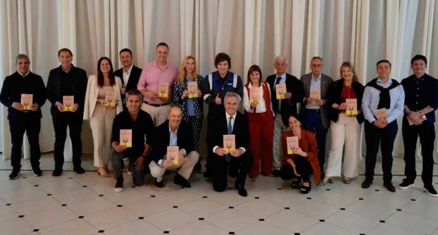 Javier Milei reuni&oacute; al Gabinete en Olivos con un asado para hacer un balance del a&ntilde;o y proyectar el 2026