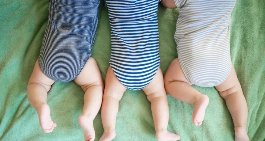 Nacieron trigemelas id&eacute;nticas en Chubut: un caso m&eacute;dico que ocurre una vez en 100 millones